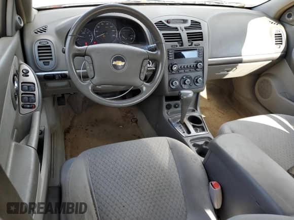 2006 Chevrolet Malibu 2LT z VIN 1G1ZT51836F238861, wystawiony jako Copart lot #84553374 z przebiegiem 261 604 mil mil oraz Szkoda całkowita • Salvage title. Historia ofert i sprzedaży dostępna na DreamBid. Obrazek 8.