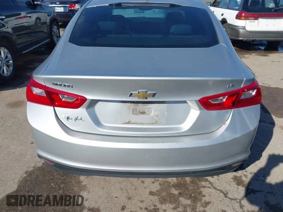 2016 Chevrolet Malibu LS z VIN 1G1ZB5ST7GF302326, wystawiony jako IAAI lot #43443175 z przebiegiem 248 647 mil mil oraz . Historia ofert i sprzedaży dostępna na DreamBid. Obrazek 16.