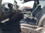 ✅ 2024 Chrysler Pacifica Touring L • VIN: 2C4RC3BG6RR188942 • Лот: 49329785. Опубликован ранее на Copart с пробегом 2 057 миль. Бесплатный доступ к архиву аукционных продаж из США и подробный отчёт об истории автомобиля на DreamBid. Изображение 7.