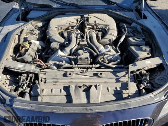 ✅ 2010 BMW 7 Series 750Li • VIN: WBAKB8C58ACY63943 • Лот: 45208745. Опубликован ранее на Copart с пробегом 112 531 миль. Бесплатный доступ к архиву аукционных продаж из США и подробный отчёт об истории автомобиля на DreamBid. Изображение 11.