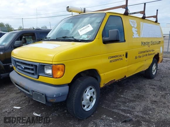 ✅ 2006 Ford Econoline Cargo • VIN: 1FTNE24W76HB25668 • Lot: 42183528. Wystawiony na IAAI z przebiegiem 225 468 mil. Bezpłatny archiwum sprzedaży aukcyjnych z USA i szczegółowy raport historii pojazdu na DreamBid. Zdjęcie 19.