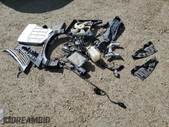 ✅ 2009 Lexus LS 460 • VIN: JTHCL46F395002976 • Лот: 69698075. Опубликован ранее на Copart с пробегом 125 626 миль. Бесплатный доступ к архиву аукционных продаж из США и подробный отчёт об истории автомобиля на DreamBid. Изображение 12.