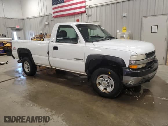 ✅ 2001 Chevrolet Silverado 2500HD • VIN: 1GCHK24G41E236753 • Lot: 67793055. Listed on Copart with 182,875 mi. Free auction sales archive from the USA and detailed vehicle history report at DreamBid. Image 4.