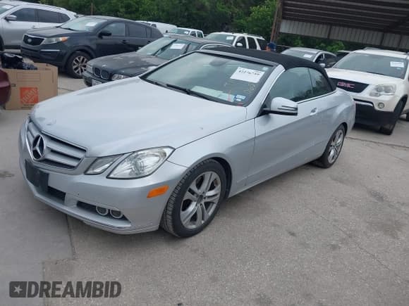 ✅ 2011 Mercedes-Benz E 350 • VIN: WDDKK5GF7BF060762 • Lot: 42276759. Listed on IAAI with 107,512 mi. Free auction sales archive from the USA and detailed vehicle history report at DreamBid. Image 2.