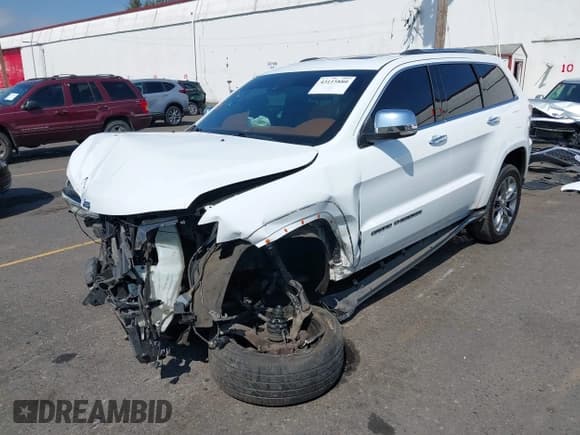 ✅ 2017 Jeep Grand Cherokee Summit • VIN: 1C4RJFJT8HC667859 • Lot: 43115880. Listed on IAAI with 180,765 mi. Free auction sales archive from the USA and detailed vehicle history report at DreamBid. Image 18.
