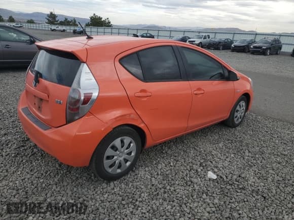 ✅ 2013 Toyota Prius One • VIN: JTDKDTB39D1036596 • Лот: 92084715. Опубликован ранее на Copart с пробегом 169 228 миль. Бесплатный доступ к архиву аукционных продаж из США и подробный отчёт об истории автомобиля на DreamBid. Изображение 3.