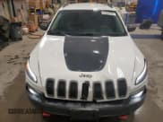 ✅ 2017 Jeep Cherokee Trailhawk L Plus • VIN: 1C4PJMBS5HW634219 • Lot: 81654735. Wystawiony na Copart z przebiegiem 58 140 mil. Bezpłatny archiwum sprzedaży aukcyjnych z USA i szczegółowy raport historii pojazdu na DreamBid. Zdjęcie 5.