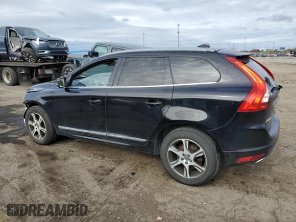 ✅ 2015 Volvo XC60 T6 • VIN: YV4902RKXF2647135 • Lot: 86617495. Listed on Copart with 161,830 mi. Free auction sales archive from the USA and detailed vehicle history report at DreamBid. Image 2.