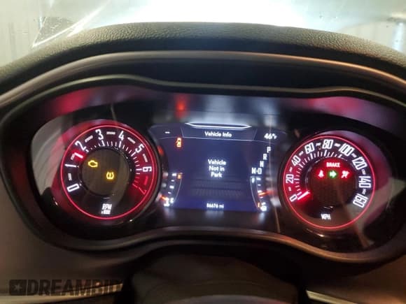 ✅ 2022 Dodge Challenger SXT • VIN: 2C3CDZGG0NH23099X • Lot: 84940714. Wystawiony na Copart z przebiegiem 56 676 mil. Bezpłatny archiwum sprzedaży aukcyjnych z USA i szczegółowy raport historii pojazdu na DreamBid. Zdjęcie 9.