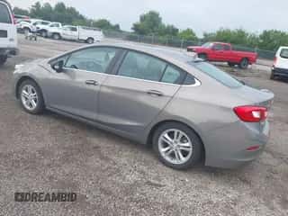 2018 Chevrolet Cruze LT с VIN 1G1BE5SMXJ7247499, выставлен на аукционе IAAI как лот 42853055 с пробегом 76 549 миль миль и . История ставок и продаж доступна на DreamBid. Изображение 3.