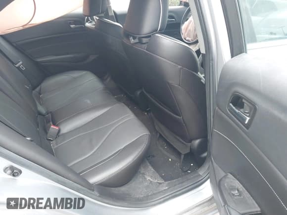 ✅ 2020 Acura ILX Premium • VIN: 19UDE2F71LA008451 • Lot: 43157005. Wystawiony na IAAI z przebiegiem 67 305 mil. Bezpłatny archiwum sprzedaży aukcyjnych z USA i szczegółowy raport historii pojazdu na DreamBid. Zdjęcie 8.