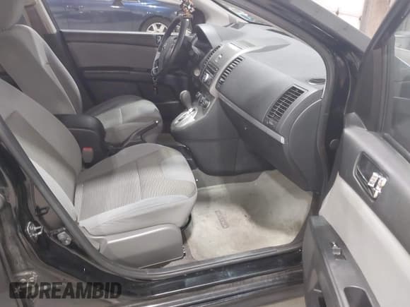 ✅ 2012 Nissan Sentra 2.0 • VIN: 3N1AB6AP7CL661631 • Lot: 43694750. Wystawiony na IAAI z przebiegiem 150 181 mil. Bezpłatny archiwum sprzedaży aukcyjnych z USA i szczegółowy raport historii pojazdu na DreamBid. Zdjęcie 5.