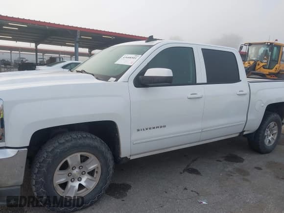 ✅ 2018 Chevrolet Silverado 1500 LT • VIN: 3GCPCREH1JG235884 • Lot: 43688501. Wystawiony na IAAI z przebiegiem 160 696 mil. Bezpłatny archiwum sprzedaży aukcyjnych z USA i szczegółowy raport historii pojazdu na DreamBid. Zdjęcie 14.