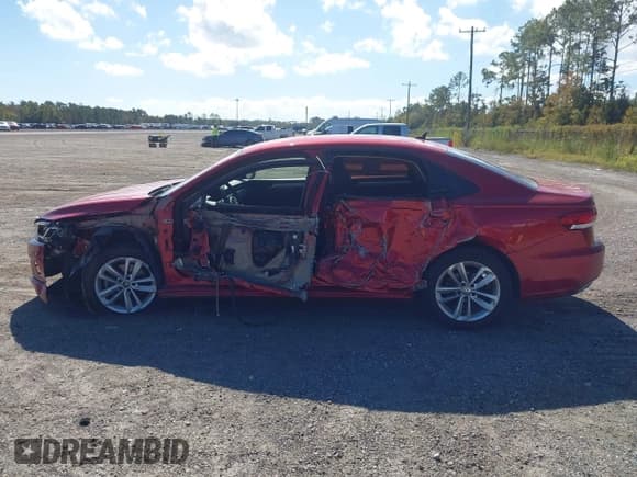 ✅ 2020 Volkswagen Passat S • VIN: 1VWAA7A32LC019295 • Lot: 43636627. Listed on IAAI with 102,474 mi. Free auction sales archive from the USA and detailed vehicle history report at DreamBid. Image 14.