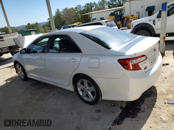 ✅ 2014 Toyota Camry SE • VIN: 4T1BF1FK6EU428978 • Lot: 82738705. Listed on Copart with Not provided. Free auction sales archive from the USA and detailed vehicle history report at DreamBid. Image 2.