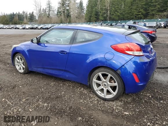 ✅ 2012 Hyundai Veloster w/Red Int • VIN: KMHTC6AD6CU063489 • Lot: 42565815. Wystawiony na Copart z przebiegiem 119 560 mil. Bezpłatny archiwum sprzedaży aukcyjnych z USA i szczegółowy raport historii pojazdu na DreamBid. Zdjęcie 2.