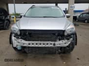 ✅ 2017 Ford Escape SE • VIN: 1FMCU9GD6HUD51123 • Lot: 54655065. Wystawiony na Copart z przebiegiem 131 275 mil. Bezpłatny archiwum sprzedaży aukcyjnych z USA i szczegółowy raport historii pojazdu na DreamBid. Zdjęcie 5.