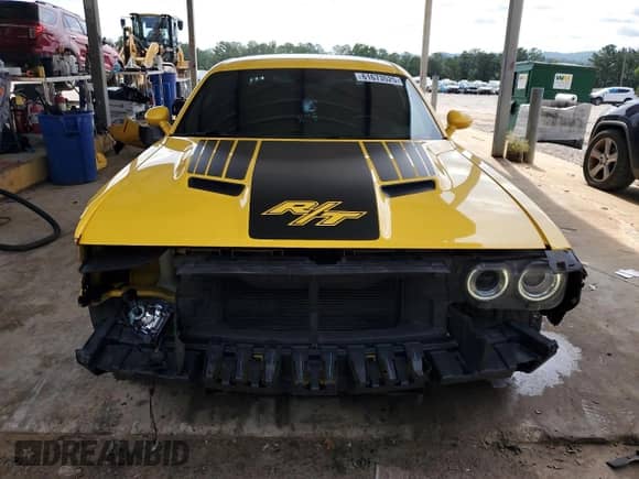 2018 Dodge Challenger R/T with VIN 2C3CDZBT5JH166089, listed as a Copart auction lot 61673525 with 68,933 mi miles and Salvage title. Bid and sale history available at DreamBid. Image 5.