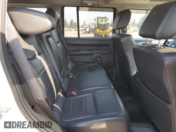 ✅ 2008 Jeep Commander Sport • VIN: 1J8HG48N08C172067 • Lot: 71125095. Wystawiony na Copart z przebiegiem 161 960 mil. Bezpłatny archiwum sprzedaży aukcyjnych z USA i szczegółowy raport historii pojazdu na DreamBid. Zdjęcie 11.