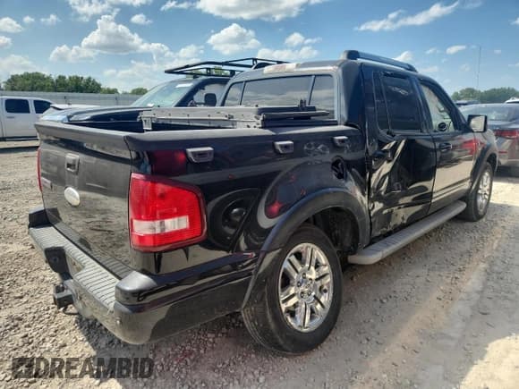 ✅ 2007 Ford Explorer Sport Trac Limited • VIN: 1FMEU33877UA96348 • Lot: 64963355. Listed on Copart with 133,717 mi. Free auction sales archive from the USA and detailed vehicle history report at DreamBid. Image 3.