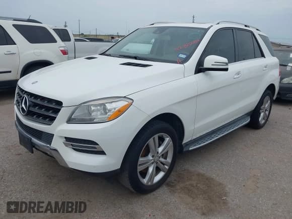 ✅ 2015 Mercedes-Benz M 350 • VIN: 4JGDA5JB4FA463818 • Lot: 42825085. Listed on IAAI with 197,748 mi. Free auction sales archive from the USA and detailed vehicle history report at DreamBid. Image 18.