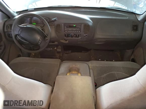 ✅ 1999 Ford F-150 • VIN: 2FTRX17WXXCB19860 • Lot: 86129465. Wystawiony na Copart z przebiegiem 214 468 mil. Bezpłatny archiwum sprzedaży aukcyjnych z USA i szczegółowy raport historii pojazdu na DreamBid. Zdjęcie 8.