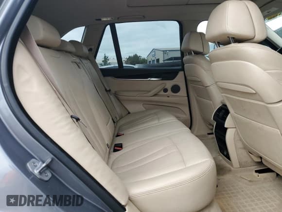 ✅ 2014 BMW X5 xDrive35d • VIN: 5UXKS4C55E0J96136 • Lot: 84450305. Listed on Copart with 158,688 mi. Free auction sales archive from the USA and detailed vehicle history report at DreamBid. Image 11.