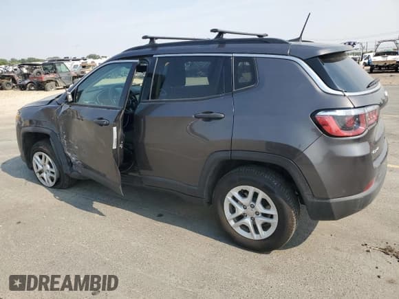 ✅ 2019 Jeep Compass Sport • VIN: 3C4NJDAB7KT712179 • Lot: 71548955. Wystawiony na Copart z przebiegiem 75 910 mil. Bezpłatny archiwum sprzedaży aukcyjnych z USA i szczegółowy raport historii pojazdu na DreamBid. Zdjęcie 2.