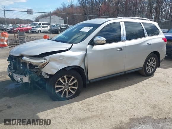 ✅ 2014 Nissan Pathfinder SV • VIN: 5N1AR2MM7EC706970 • Lot: 41815736. Listed on IAAI with 163,746 mi. Free auction sales archive from the USA and detailed vehicle history report at DreamBid. Image 16.