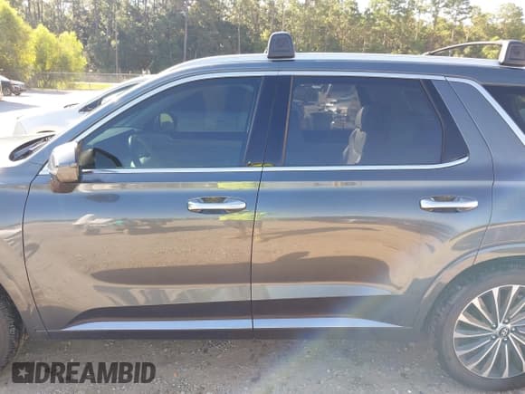 ✅ 2023 Hyundai Palisade Calligraphy • VIN: KM8R74GE9PU517128 • Lot: 43311507. Wystawiony na IAAI z przebiegiem 43 382 mil. Bezpłatny archiwum sprzedaży aukcyjnych z USA i szczegółowy raport historii pojazdu na DreamBid. Zdjęcie 15.