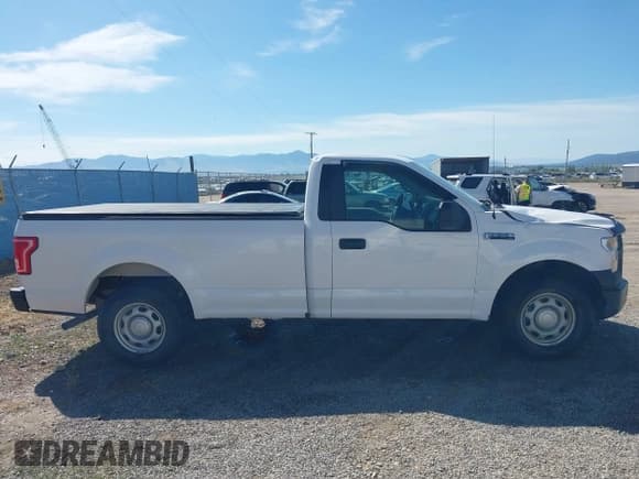 ✅ 2016 Ford F-150 XL • VIN: 1FTMF1C83GKD19186 • Lot: 42698145. Wystawiony na IAAI z przebiegiem 85 855 mil. Bezpłatny archiwum sprzedaży aukcyjnych z USA i szczegółowy raport historii pojazdu na DreamBid. Zdjęcie 13.