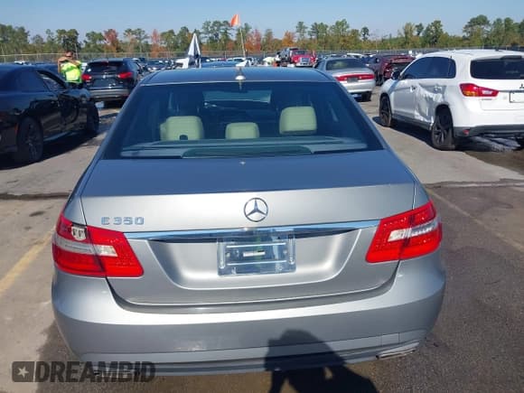 ✅ 2011 Mercedes-Benz E 350 Sport • VIN: WDDHF5GB3BA448497 • Lot: 43619878. Wystawiony na IAAI z przebiegiem 162 823 mil. Bezpłatny archiwum sprzedaży aukcyjnych z USA i szczegółowy raport historii pojazdu na DreamBid. Zdjęcie 16.