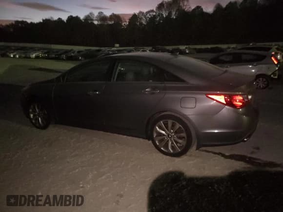 ✅ 2012 Hyundai Sonata SE • VIN: 5NPEC4ABXCH419484 • Лот: 92595555. Опубликован ранее на Copart с пробегом Не указан. Бесплатный доступ к архиву аукционных продаж из США и подробный отчёт об истории автомобиля на DreamBid. Изображение 2.