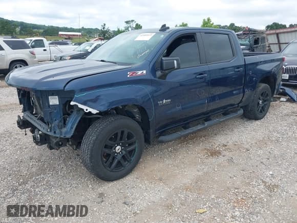 ✅ 2022 Chevrolet Silverado 1500 RST • VIN: 3GCUYEED7NG164206 • Лот: 42481073. Опубликован ранее на IAAI с пробегом 44 759 миль. Бесплатный доступ к архиву аукционных продаж из США и подробный отчёт об истории автомобиля на DreamBid. Изображение 2.