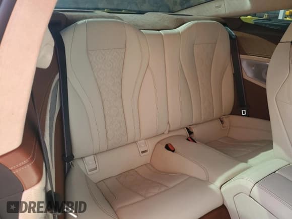 ✅ 2020 BMW M8 Competition • VIN: WBSAE0C01LBM08459 • Lot: 45227915. Listed on Copart with 42,421 mi. Free auction sales archive from the USA and detailed vehicle history report at DreamBid. Image 10.