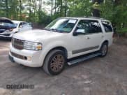 ✅ 2007 Lincoln Navigator • VIN: 5LMFU27577LJ00545 • Lot: 42679614. Wystawiony na IAAI z przebiegiem 163 302 mil. Bezpłatny archiwum sprzedaży aukcyjnych z USA i szczegółowy raport historii pojazdu na DreamBid. Zdjęcie 2.