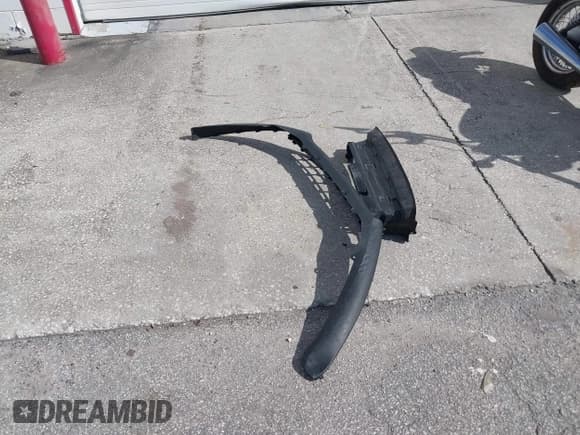 ✅ 2018 Ford Focus SE • VIN: 1FADP3F21JL225220 • Лот: 43670473. Опубликован ранее на IAAI с пробегом 125 394 миль. Бесплатный доступ к архиву аукционных продаж из США и подробный отчёт об истории автомобиля на DreamBid. Изображение 12.