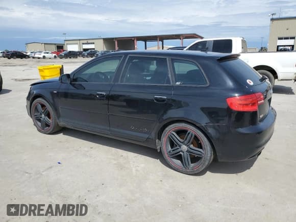 ✅ 2011 Audi A3 Premium Plus • VIN: WAUKEAFMXBA135975 • Лот: 50649705. Опубликован ранее на Copart с пробегом 112 676 миль. Бесплатный доступ к архиву аукционных продаж из США и подробный отчёт об истории автомобиля на DreamBid. Изображение 3.