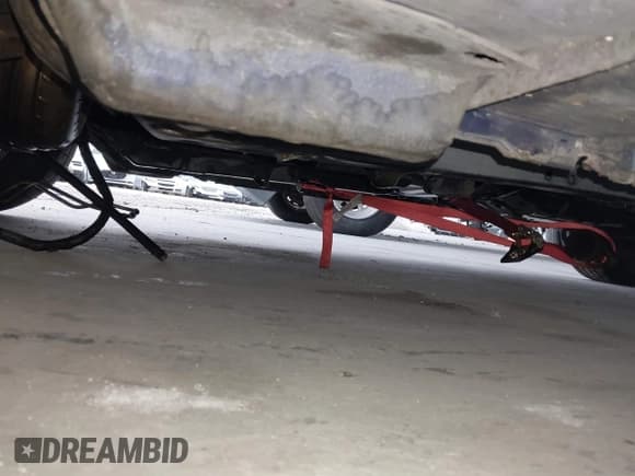 ✅ 1996 Ford Mustang • VIN: 1FALP4446TF220649 • Lot: 43878632. Wystawiony na IAAI z przebiegiem 88 647 mil. Bezpłatny archiwum sprzedaży aukcyjnych z USA i szczegółowy raport historii pojazdu na DreamBid. Zdjęcie 12.