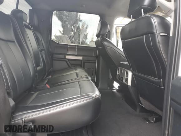 ✅ 2020 Ford F-250 XL • VIN: 1FT7W2BT5LED35245 • Lot: 81581355. Wystawiony na Copart z przebiegiem 154 328 mil. Bezpłatny archiwum sprzedaży aukcyjnych z USA i szczegółowy raport historii pojazdu na DreamBid. Zdjęcie 10.