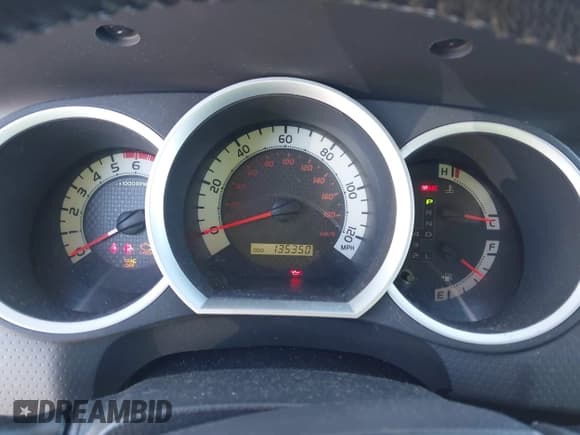 ✅ 2012 Toyota Tacoma • VIN: 3TMLU4EN6CM089216 • Lot: 43336629. Listed on IAAI with 135,350 mi. Free auction sales archive from the USA and detailed vehicle history report at DreamBid. Image 7.