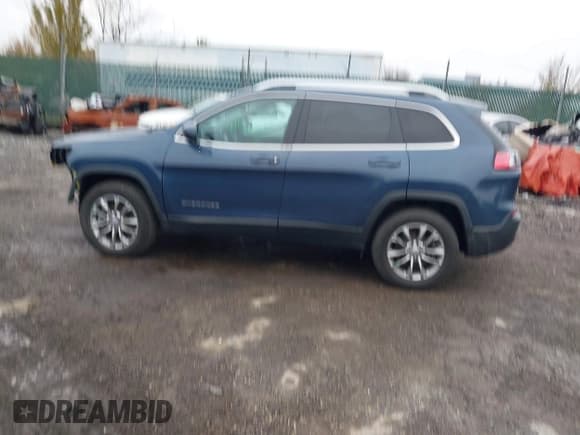 ✅ 2021 Jeep Cherokee Latitude Lux • VIN: 1C4PJMMX7MD194146 • Lot: 43729576. Listed on IAAI with 29,673 mi. Free auction sales archive from the USA and detailed vehicle history report at DreamBid. Image 14.