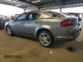 ✅ 2013 Dodge Avenger SXT • VIN: 1C3CDZCG1DN531364 • Lot: 81132784. Wystawiony na Copart z przebiegiem Nie podano. Bezpłatny archiwum sprzedaży aukcyjnych z USA i szczegółowy raport historii pojazdu na DreamBid. Zdjęcie 2.