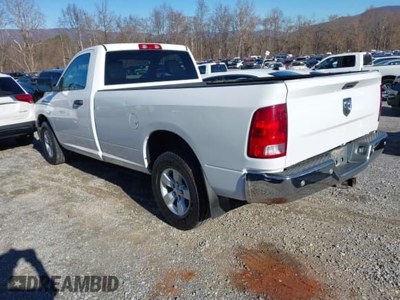 ✅ 2019 Ram 1500 Tradesman • VIN: 3C6JR7DT7KG585821 • Lot: 43766710. Listed on IAAI with 173,600 mi. Free auction sales archive from the USA and detailed vehicle history report at DreamBid. Image 3.