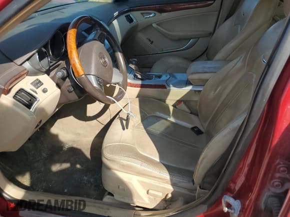 ✅ 2011 Cadillac CTS Premium • VIN: 1G6DS5ED3B0102550 • Lot: 67598225. Wystawiony na Copart z przebiegiem Nie podano. Bezpłatny archiwum sprzedaży aukcyjnych z USA i szczegółowy raport historii pojazdu na DreamBid. Zdjęcie 7.