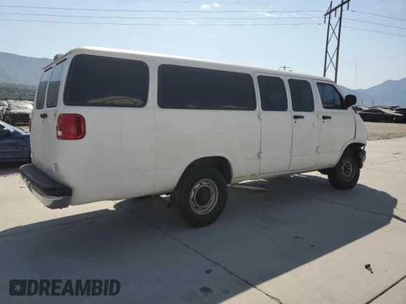 ✅ 2000 Dodge Passenger • VIN: 2B5WB35Z7YK159467 • Lot: 60663745. Listed on Copart with 137,882 mi. Free auction sales archive from the USA and detailed vehicle history report at DreamBid. Image 3.