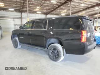 ✅ 2017 Chevrolet Suburban LT • VIN: 1GNSKHKCXHR401207 • Lot: 70295825. Wystawiony na Copart z przebiegiem 117 672 mil. Bezpłatny archiwum sprzedaży aukcyjnych z USA i szczegółowy raport historii pojazdu na DreamBid. Zdjęcie 2.