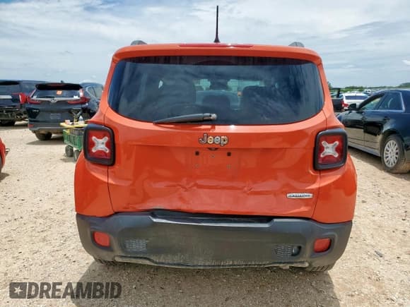 ✅ 2017 Jeep Renegade Latitude • VIN: ZACCJABB6HPG39410 • Lot: 60734725. Wystawiony na Copart z przebiegiem 147 634 mil. Bezpłatny archiwum sprzedaży aukcyjnych z USA i szczegółowy raport historii pojazdu na DreamBid. Zdjęcie 6.