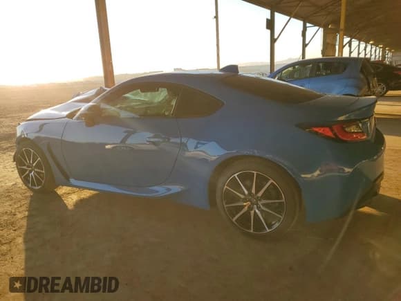 ✅ 2023 Toyota 86 • VIN: JF1ZNBC13P8759168 • Lot: 92955895. Listed on Copart with 19,545 mi. Free auction sales archive from the USA and detailed vehicle history report at DreamBid. Image 2.