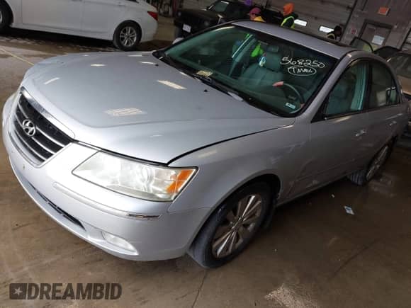 2009 Hyundai Sonata SE with VIN 5NPEU46F49H568250, listed as a IAAI auction lot 42203060 with 244,286 mi miles and . Bid and sale history available at DreamBid. Image 2.